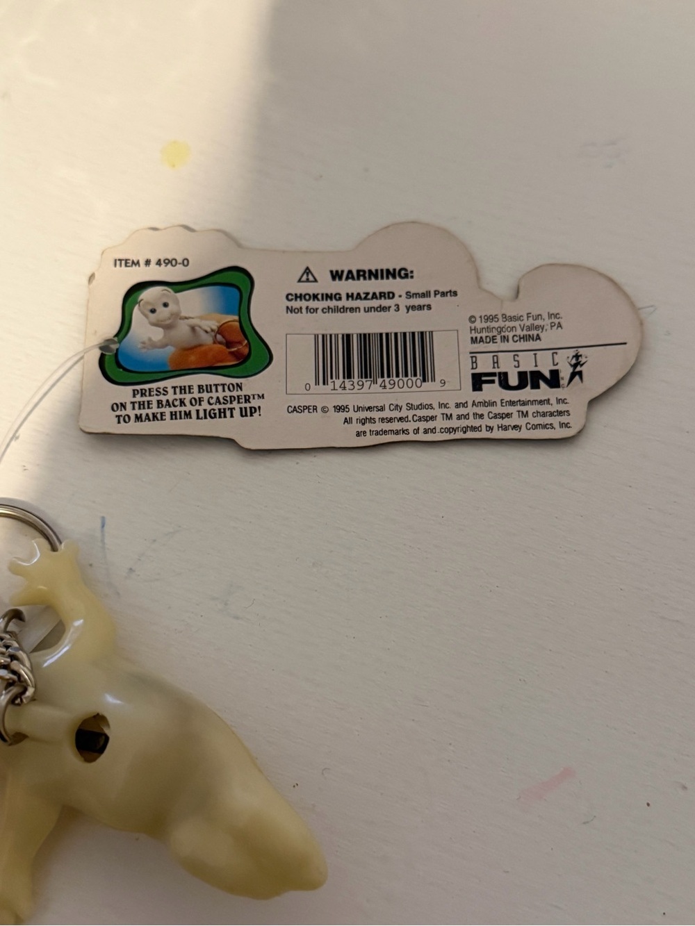 1995 Glow in the Dark Casper The Friendly Ghost Collectible Figure Keychain - Picture 6 of 6
